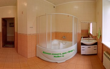 Ванная комната в доме «Бор»