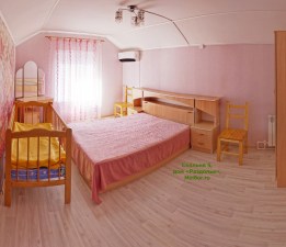 Спальня 5 с детской кроваткой, дом «Раздолье», Бузулукский бор