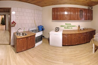 Кухня с посудомоечной машиной, «Дом с камином»